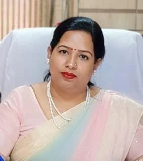 Deepa Pal, Principal of LFCS, Ballia